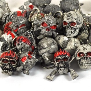 TOTENKOPF-SCHL&Uuml;SSELANH&Auml;NGER (24 Stk.)